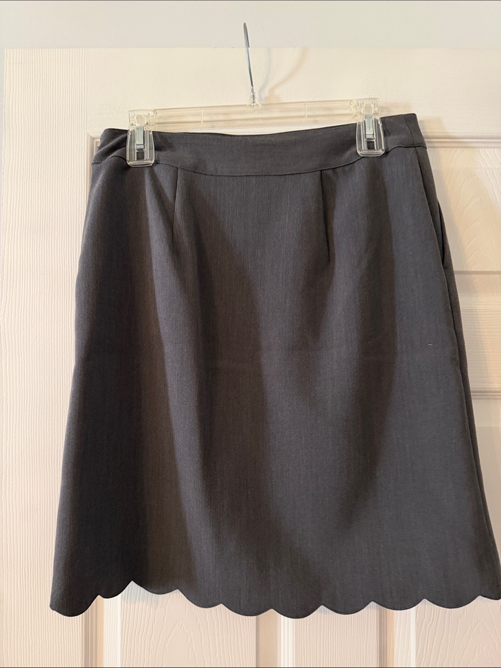 LOFT Gray  Scallop-Hem Mini Skirt size 6T brand new length 21” waist 32” - Picture 3 of 8